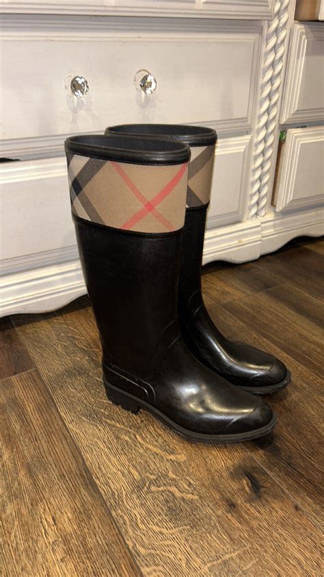 buy burberry crosshill rain boot women